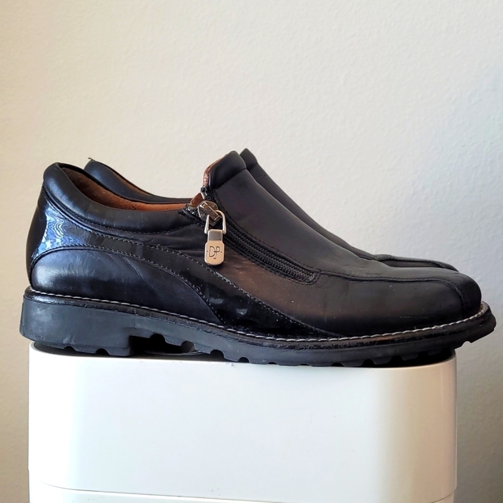 Donald Pliner Sport Uzip Black Leather Loafer